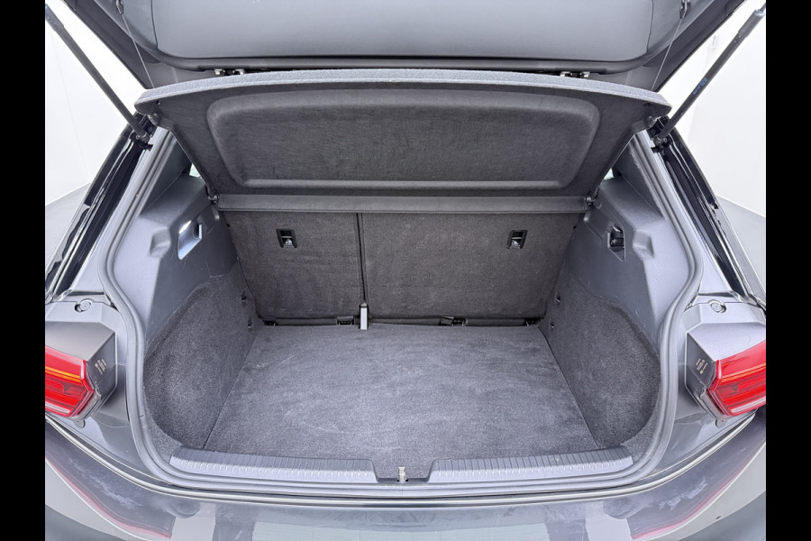 Volkswagen ID.3 First 58kWh Navi Ecc Adap.Cruise Apple Carplay Android 18"lm Pdc Bluetooth Keyless Led Rijstrooksensor IQ Drive Stoel+Stuurverwarming 1e Eigenaar Origineel Nederlandse Auto