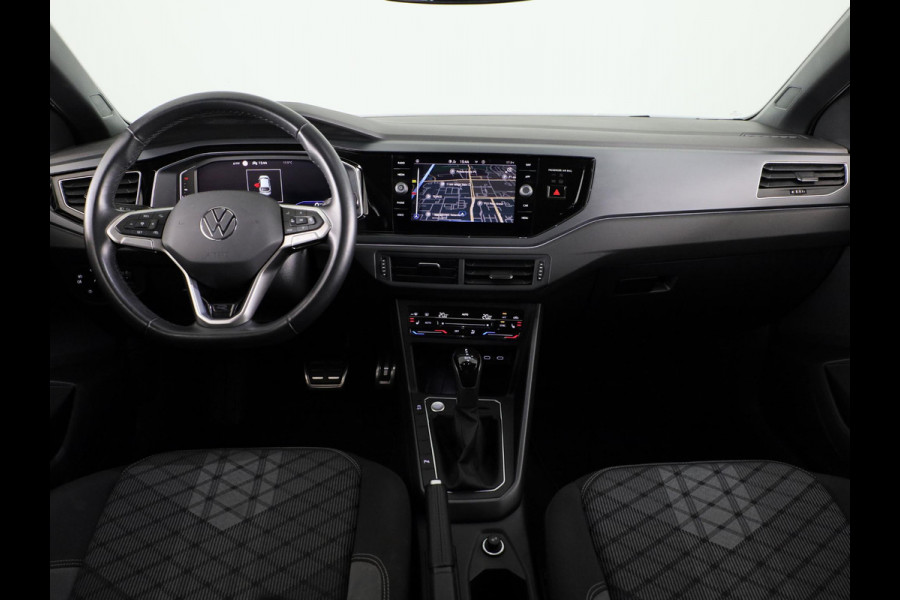 Volkswagen Taigo 1.0 TSI R-Line 110PK DSG  ( Automaat ) | Navigatie | Digitaal dashboard | Camera | Stoelverwarming