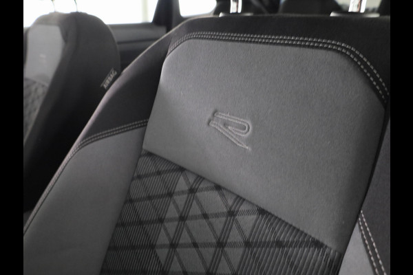 Volkswagen Taigo 1.0 TSI R-Line 110PK DSG  ( Automaat ) | Navigatie | Digitaal dashboard | Camera | Stoelverwarming