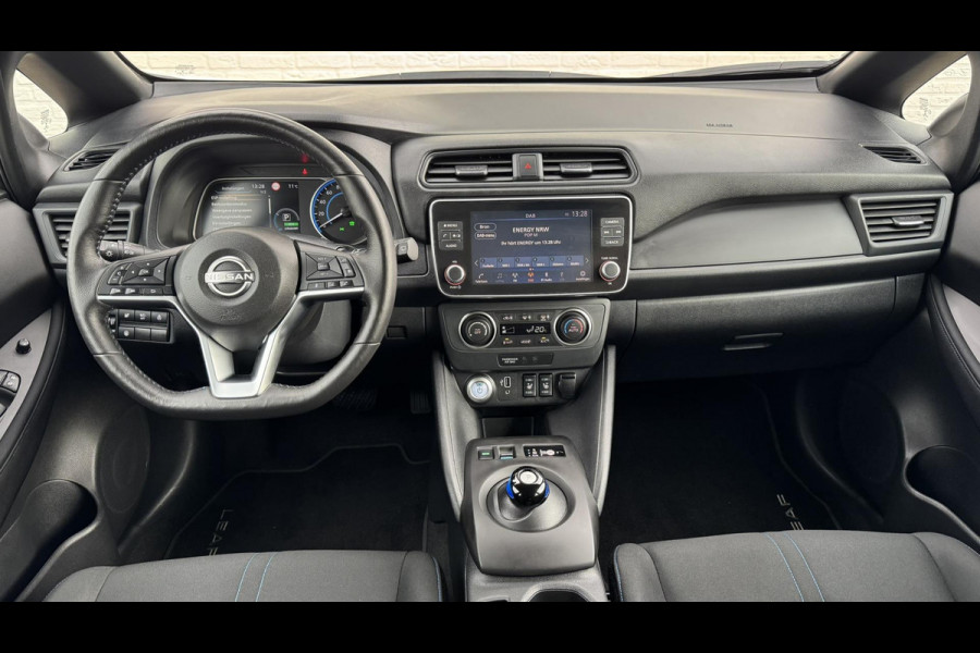 Nissan Leaf N-Connecta 39 kWh Adaptive cruise Climate control Stuur- en Stoelverwarming v/a Apple / Android