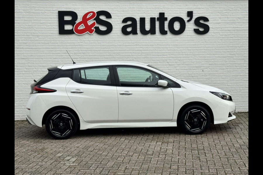 Nissan Leaf N-Connecta 39 kWh Adaptive cruise Climate control Stuur- en Stoelverwarming v/a Apple / Android