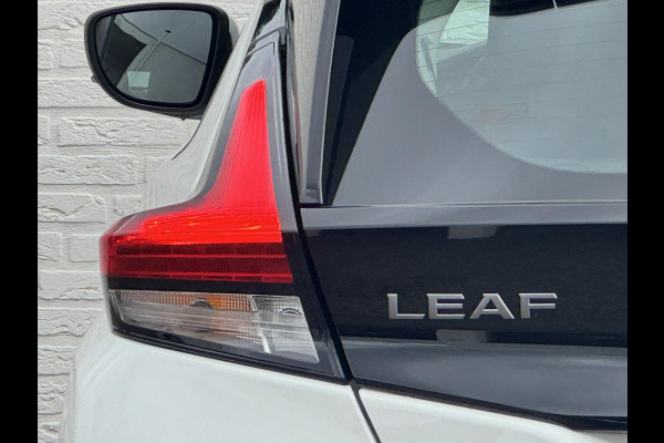 Nissan Leaf N-Connecta 39 kWh Adaptive cruise Climate control Stuur- en Stoelverwarming v/a Apple / Android