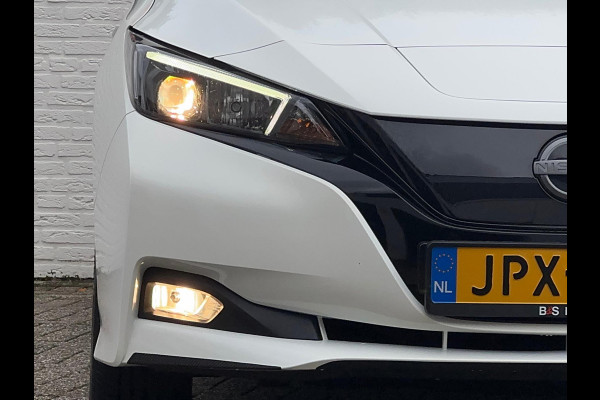 Nissan Leaf N-Connecta 39 kWh Adaptive cruise Climate control Stuur- en Stoelverwarming v/a Apple / Android
