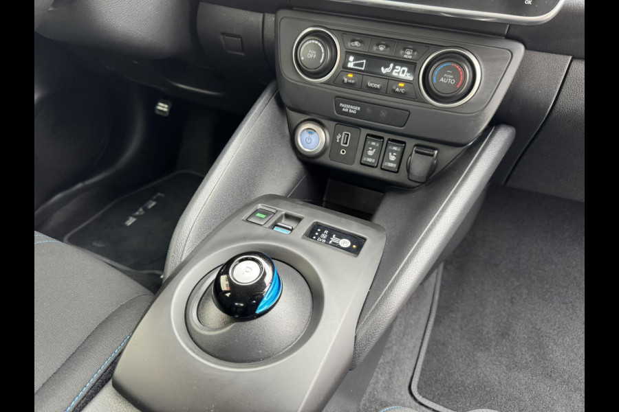 Nissan Leaf N-Connecta 39 kWh Adaptive cruise Climate control Stuur- en Stoelverwarming v/a Apple / Android
