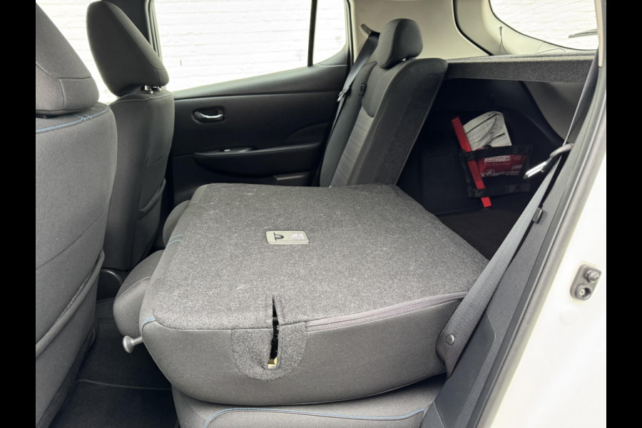 Nissan Leaf N-Connecta 39 kWh Adaptive cruise Climate control Stuur- en Stoelverwarming v/a Apple / Android