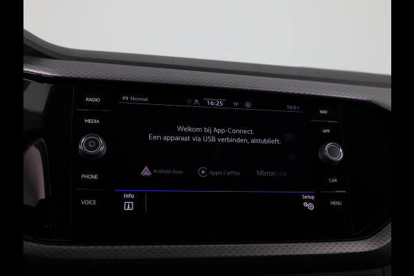 Volkswagen T-Cross 1.0 TSI R-Line 110Pk DSG | Navigatie | Parkeercamera | Digitaal dashboard |