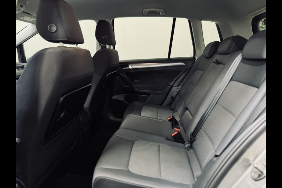 Volkswagen Golf Sportsvan 1.5 TSI ACT DSG | Trekhaak | Navi | Stoelverw.