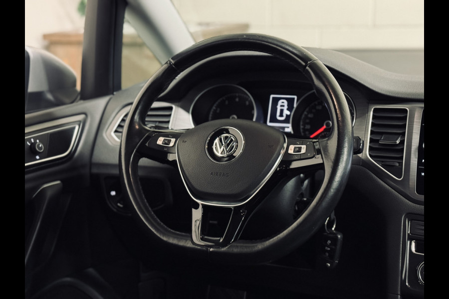 Volkswagen Golf Sportsvan 1.5 TSI ACT DSG | Trekhaak | Navi | Stoelverw.
