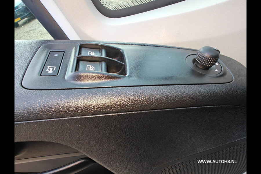 Peugeot Boxer 333 2.2 BlueHDi 140 PK, L3H2 Premium , Euro 6 , 1e Eig. Apk dec. 2026 , Clima , cruise , camera , navi