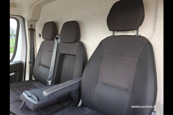 Peugeot Boxer 333 2.2 BlueHDi 140 PK, L3H2 Premium , Euro 6 , 1e Eig. Apk dec. 2026 , Clima , cruise , camera , navi