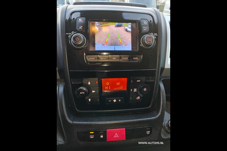 Peugeot Boxer 333 2.2 BlueHDi 140 PK, L3H2 Premium , Euro 6 , 1e Eig. Apk dec. 2026 , Clima , cruise , camera , navi