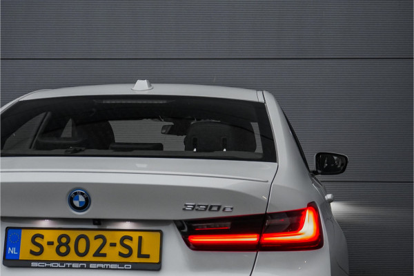 BMW 3-serie 330e High Executive M-Sport Trekhaak Stoelverwarming HiFi 19"