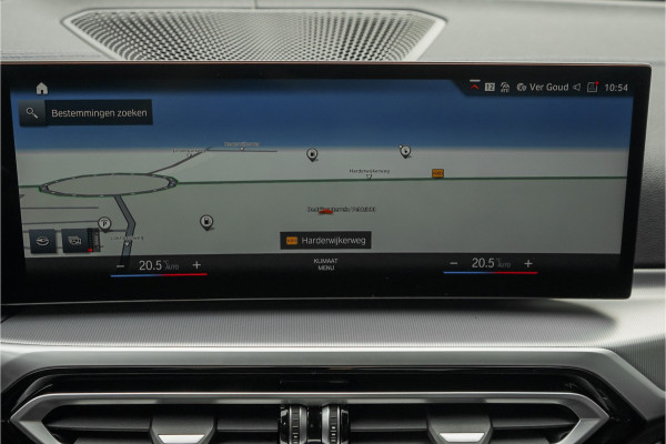 BMW 3-serie 330e High Executive M-Sport Trekhaak Stoelverwarming HiFi 19"