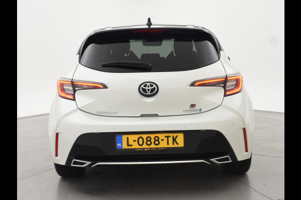 Toyota Corolla 2.0 HYBRID 184 PK GR-SPORT PLUS BI-TONE | 13.792 KM | JBL AUDIO | HEAD-UP DISPLAY | STOELVERWARMING | CAMERA