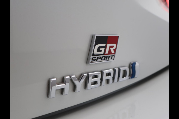 Toyota Corolla 2.0 HYBRID 184 PK GR-SPORT PLUS BI-TONE | 13.792 KM | JBL AUDIO | HEAD-UP DISPLAY | STOELVERWARMING | CAMERA