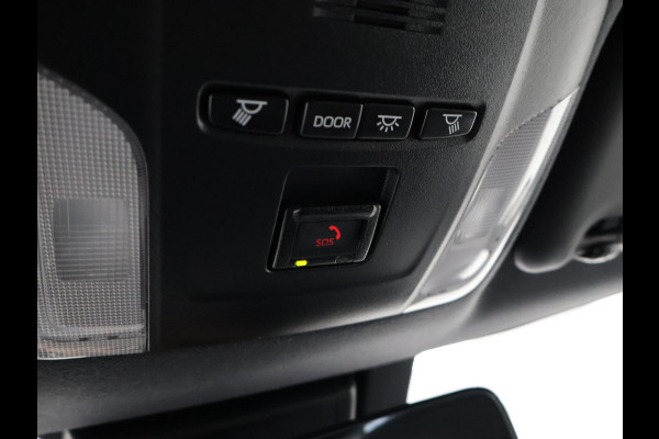 Toyota Corolla 2.0 HYBRID 184 PK GR-SPORT PLUS BI-TONE | 13.792 KM | JBL AUDIO | HEAD-UP DISPLAY | STOELVERWARMING | CAMERA