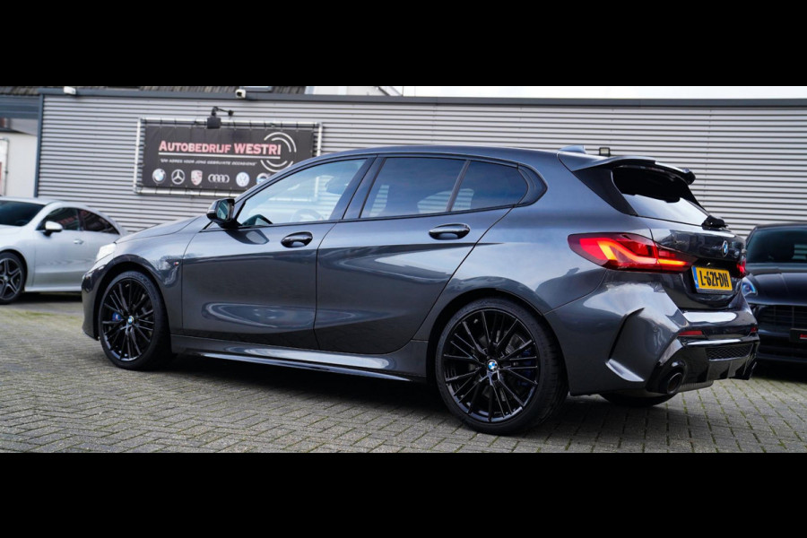BMW 1-serie M135i xDrive High Executive | Facelift | Multimedia | LED | Stuurwiel verwarmd | Stoelverwarming | NAP | Navigatie |