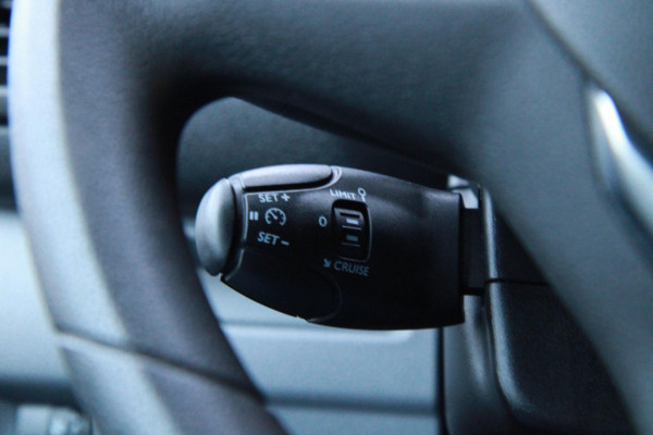 Opel Vivaro 2.0 CDTI L2H1 Edition / Automaat / Camera / App connect / 3 zits