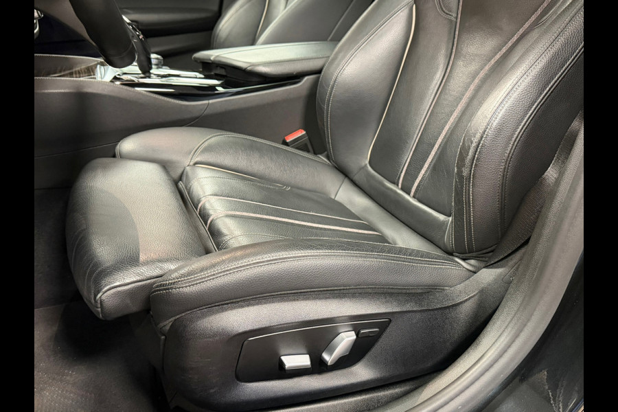 BMW 5 Serie Touring 540i M xDrive High Executive AUT. PANORAMADAK HEAD-UP NAVIGATIE CAMERA STOELVERWARMING LEDER SFEERVERLICHTING