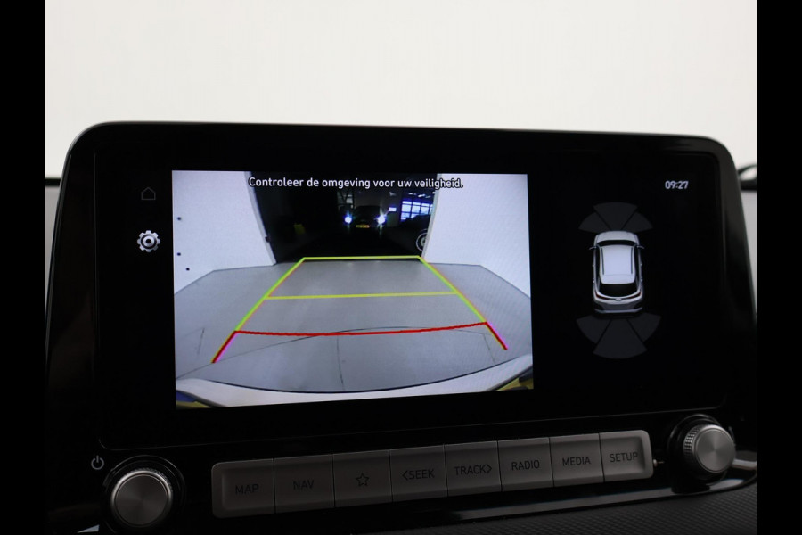 Hyundai Kona EV PREMIUM 64 KWH + LEDER | HEAD-UP | STUUR/STOELVERWARMING | CAMERA | ADAPTIVE CRUISE CONTROL
