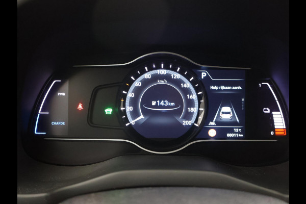 Hyundai Kona EV PREMIUM 64 KWH + LEDER | HEAD-UP | STUUR/STOELVERWARMING | CAMERA | ADAPTIVE CRUISE CONTROL