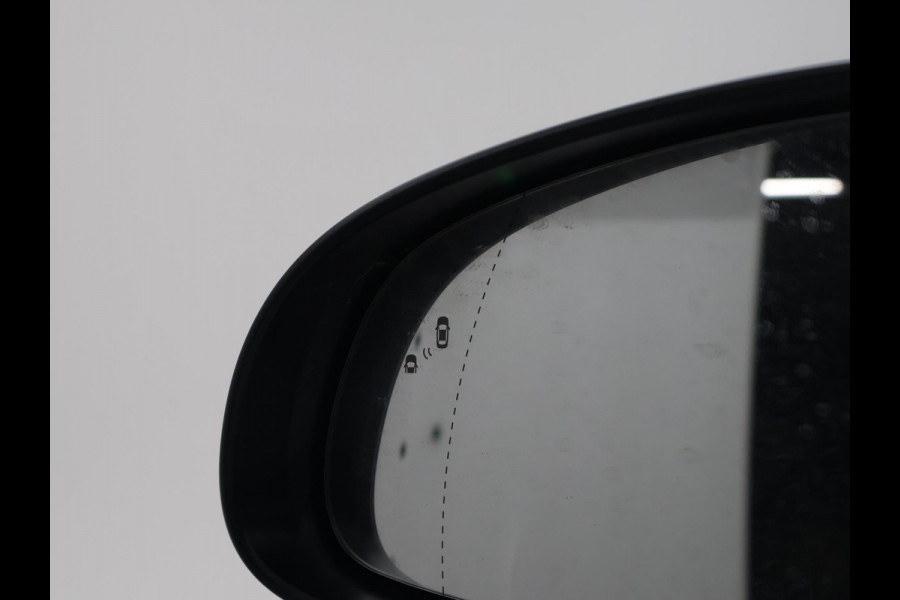 Hyundai Kona EV PREMIUM 64 KWH + LEDER | HEAD-UP | STUUR/STOELVERWARMING | CAMERA | ADAPTIVE CRUISE CONTROL