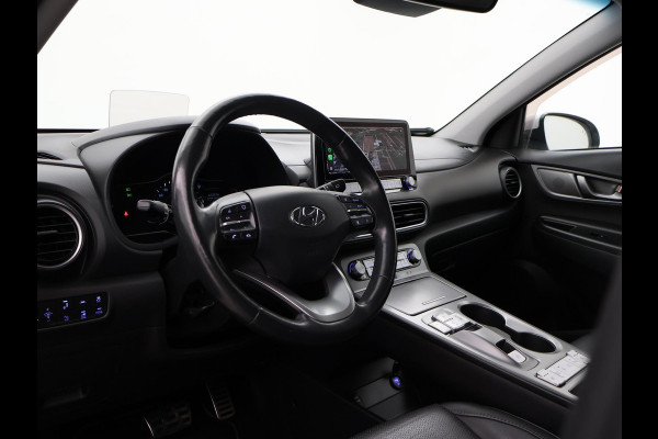 Hyundai Kona EV PREMIUM 64 KWH + LEDER | HEAD-UP | STUUR/STOELVERWARMING | CAMERA | ADAPTIVE CRUISE CONTROL