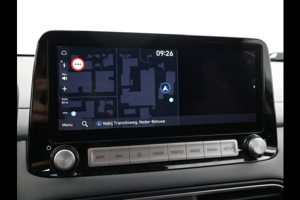 Hyundai Kona EV PREMIUM 64 KWH + LEDER | HEAD-UP | STUUR/STOELVERWARMING | CAMERA | ADAPTIVE CRUISE CONTROL