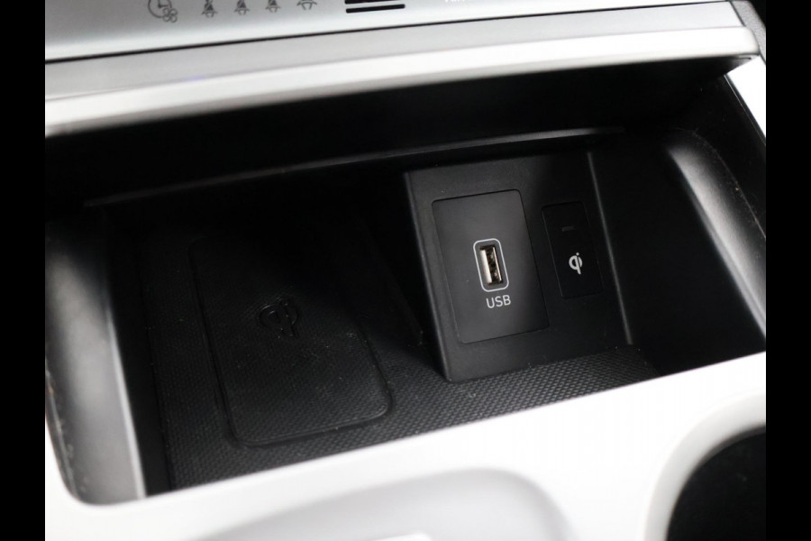 Hyundai Kona EV PREMIUM 64 KWH + LEDER | HEAD-UP | STUUR/STOELVERWARMING | CAMERA | ADAPTIVE CRUISE CONTROL