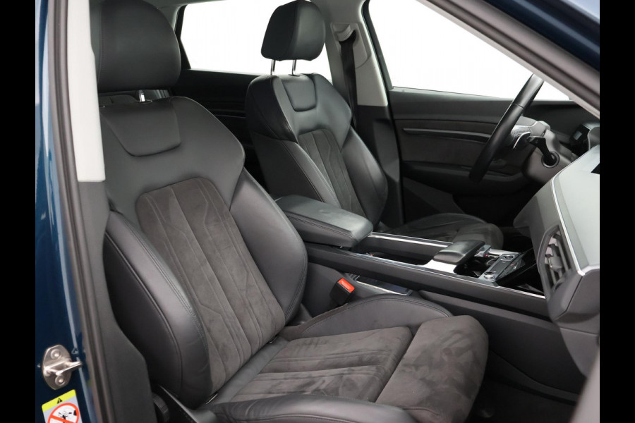 Audi e-tron 55 QUATTRO 95 kWh + TREKHAAK | NACHTZICHT | LUCHTVERING | HEAD-UP | ADAPTIVE CRUISE CONTROL