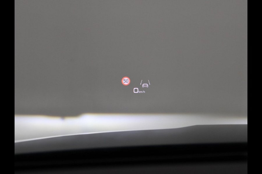 Audi e-tron 55 QUATTRO 95 kWh + TREKHAAK | NACHTZICHT | LUCHTVERING | HEAD-UP | ADAPTIVE CRUISE CONTROL