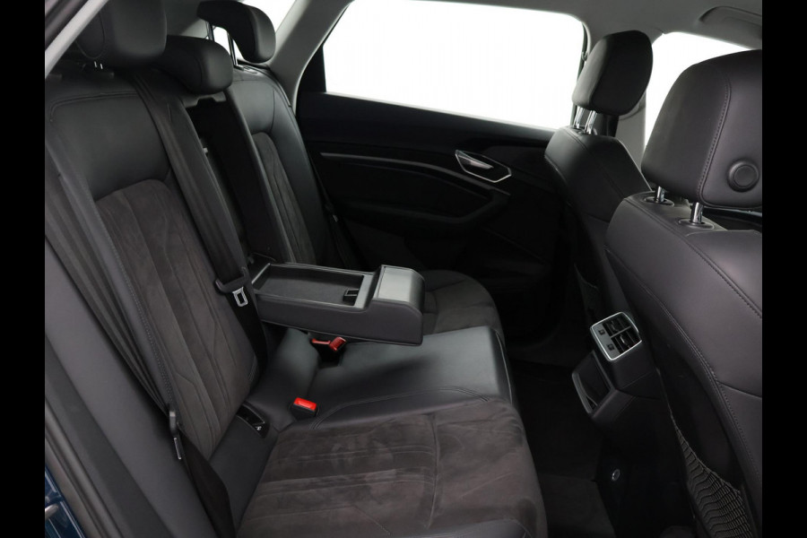 Audi e-tron 55 QUATTRO 95 kWh + TREKHAAK | NACHTZICHT | LUCHTVERING | HEAD-UP | ADAPTIVE CRUISE CONTROL