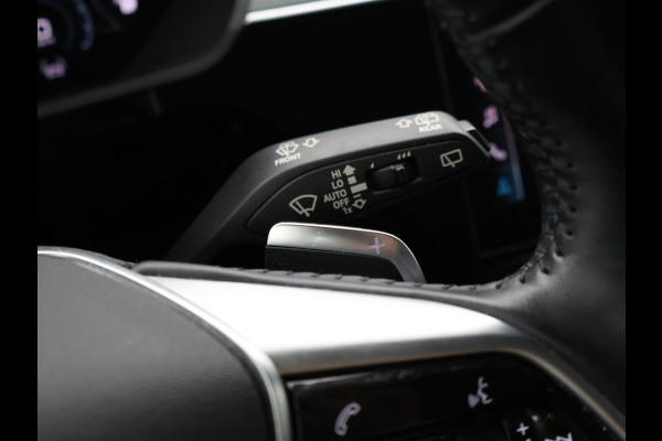 Audi e-tron 55 QUATTRO 95 kWh + TREKHAAK | NACHTZICHT | LUCHTVERING | HEAD-UP | ADAPTIVE CRUISE CONTROL