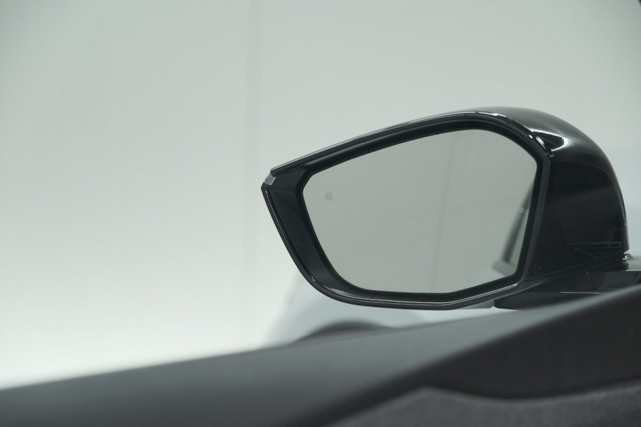 Peugeot 408 Hybrid 136 e-DCS6 Allure | 360 Camera | Adaptieve Cruise Control | Allseason Banden | Navigatie