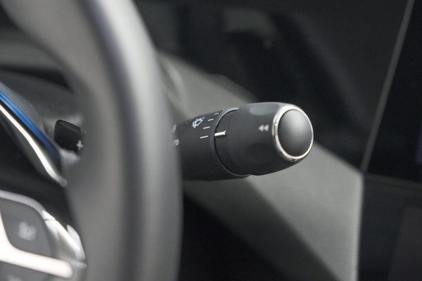 Peugeot 408 Hybrid 136 e-DCS6 Allure | 360 Camera | Adaptieve Cruise Control | Allseason Banden | Navigatie