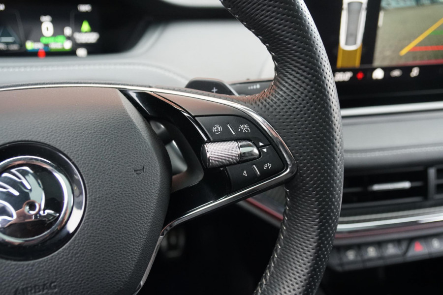 Škoda ENYAQ Coupé iV 60 Sportline + PANORAMA / SPORTSTOELEN /