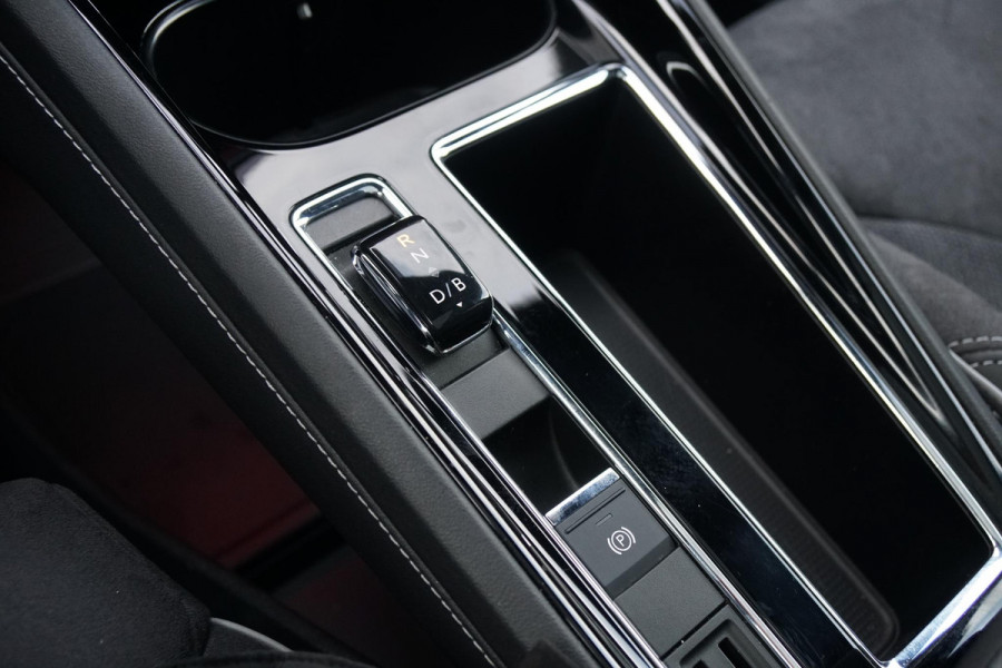 Škoda ENYAQ Coupé iV 60 Sportline + PANORAMA / SPORTSTOELEN /