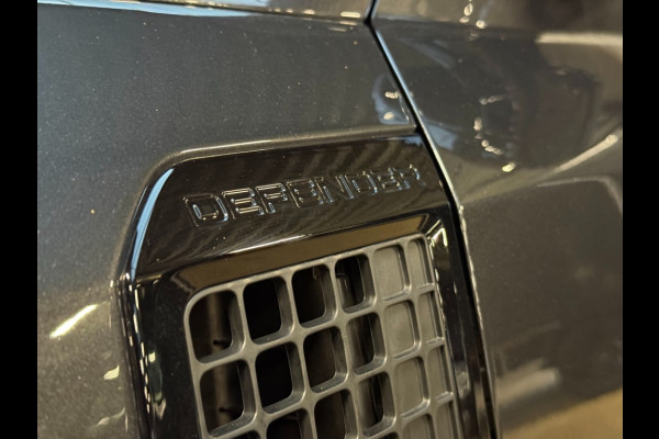 Land Rover Defender 110 P300e X-Dynamic SE ACC/Head-up/trekh/cold climate/5jrgarantie/Panoramadak