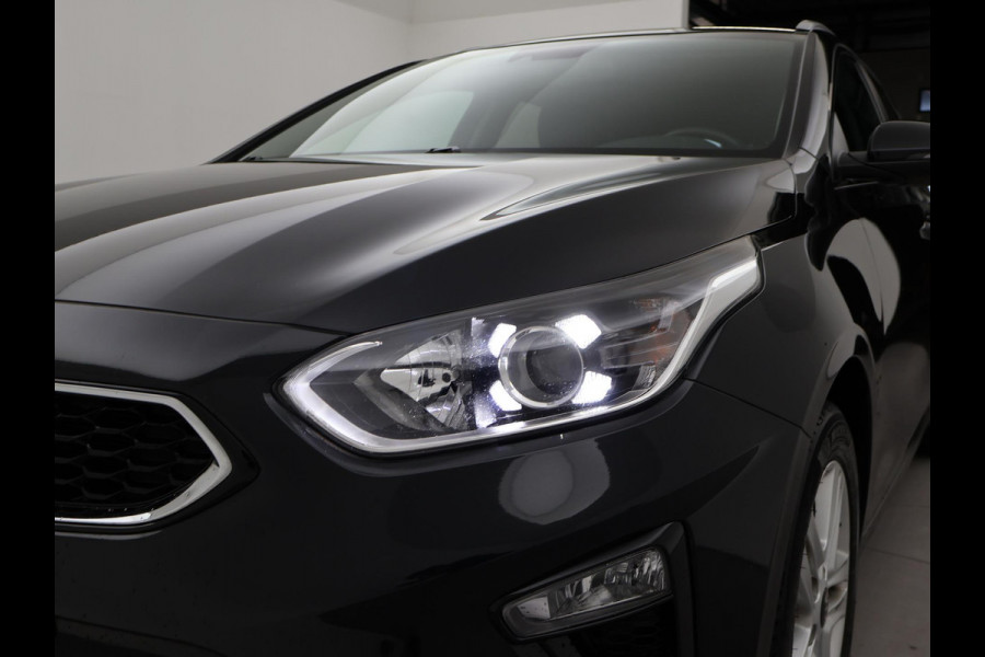 Kia Ceed Sportswagon 1.0 T-GDi DYNAMICPLUSLINE + TREKHAAK | DAB | STUUR/STOELVERW. | LED | CAMERA | CARPLAY