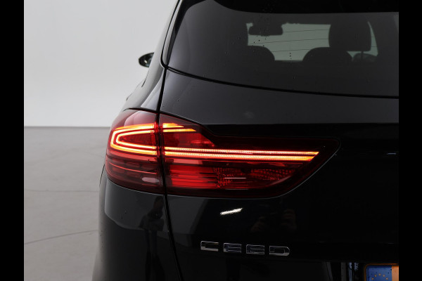 Kia Ceed Sportswagon 1.0 T-GDi DYNAMICPLUSLINE + TREKHAAK | DAB | STUUR/STOELVERW. | LED | CAMERA | CARPLAY