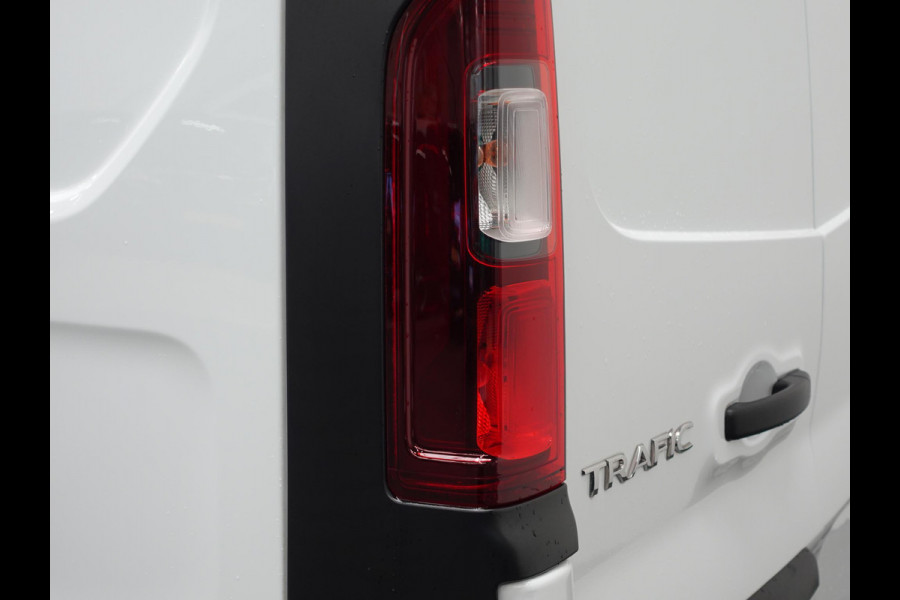 Renault Trafic 2.0 dCi145pk automaat L1H1 Cruise control Navigatie LED Airco Euro6