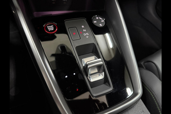 Audi RS3 2.5TFSI quattro| Akra | PPF | Keramisch | RS-Design pakket + | RS-Dynamic pakket plus | Audi Garantie | BOM VOL! |