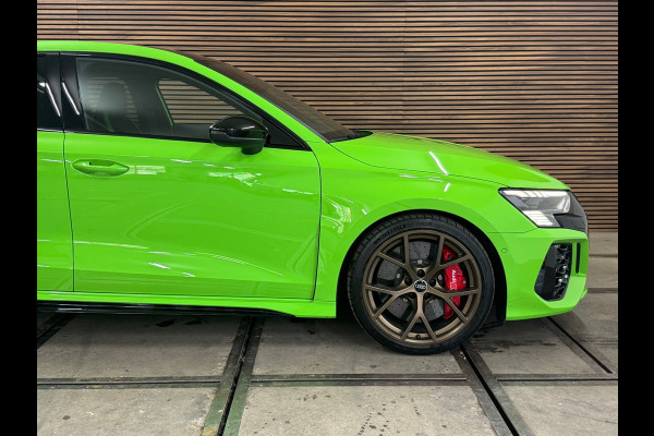Audi RS3 2.5TFSI quattro| Akra | PPF | Keramisch | RS-Design pakket + | RS-Dynamic pakket plus | Audi Garantie | BOM VOL! |