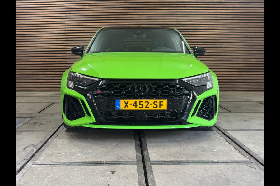 Audi RS3 2.5TFSI quattro| Akra | PPF | Keramisch | RS-Design pakket + | RS-Dynamic pakket plus | Audi Garantie | BOM VOL! |