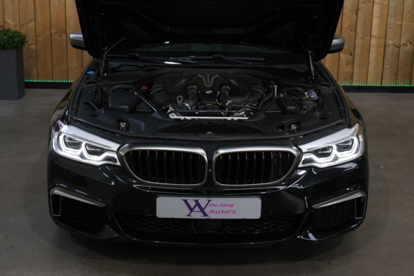 BMW 5 Serie M550i xDrive *Nachtzicht*Massage*H/K*360 Camera*Trekhaak*