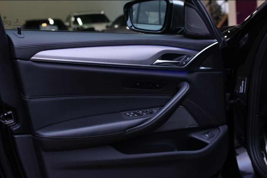 BMW 5 Serie M550i xDrive *Nachtzicht*Massage*H/K*360 Camera*Trekhaak*