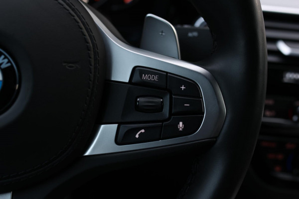 BMW 5 Serie M550i xDrive *Nachtzicht*Massage*H/K*360 Camera*Trekhaak*