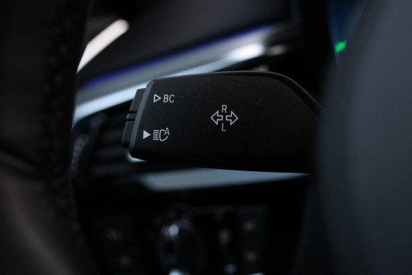 BMW 5 Serie M550i xDrive *Nachtzicht*Massage*H/K*360 Camera*Trekhaak*