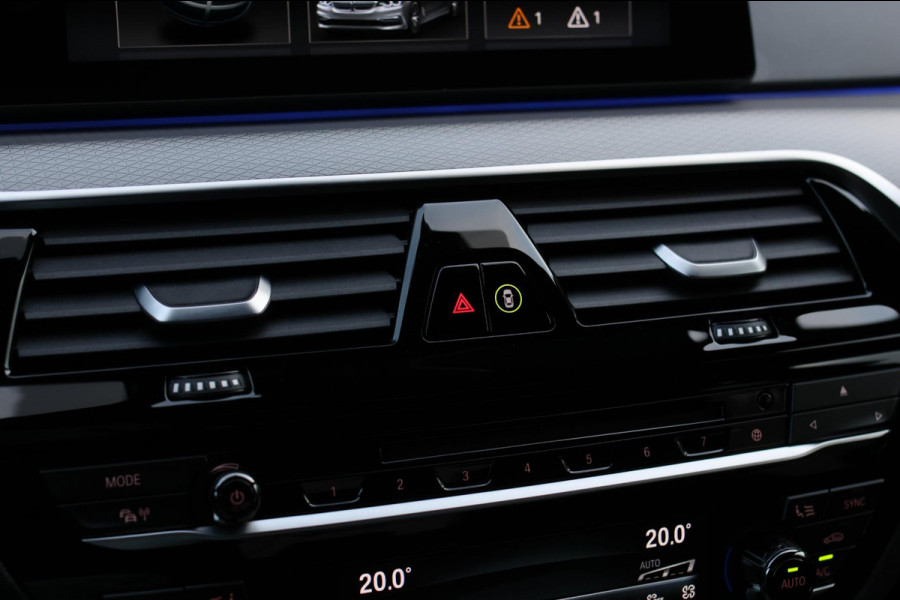 BMW 5 Serie M550i xDrive *Nachtzicht*Massage*H/K*360 Camera*Trekhaak*