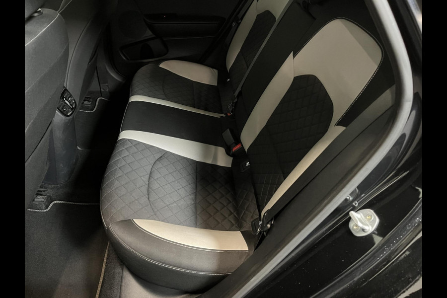 Kia ProCeed 1.5 T-GDi MHEV GT-Line Edition Climate control Cruise control adaptive Achteruitrijd camera Parkeersensoren achter Stuur verwarming Voorstoelen verwarmd Navigatie Apple Carplay/ Android Auto